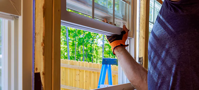 >Bay Window Curtain Rail Track in Fairfield, CA